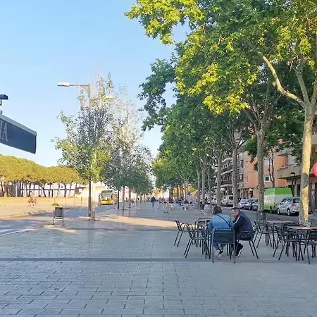 Apartment Bcn Center 10min/beach 3min/tren2min/alcampo 1min Sant Adria de Besos