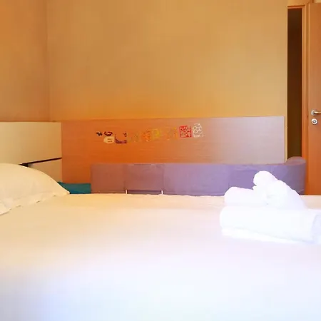 Bcn Center 10min/beach 3min/tren2min/alcampo 1min